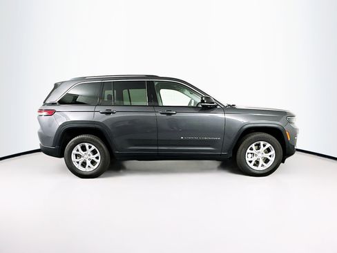 Used 2023 Jeep Grand Cherokee Limited AWD/4WD image 10