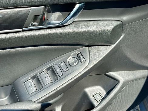 Certified 2022 Honda Accord Sport image 17