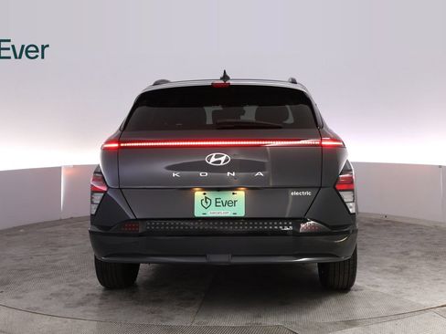 Used 2024 Hyundai Kona Limited FWD image 15