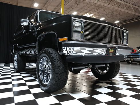Used 1987 Chevrolet Blazer 4WD image 13