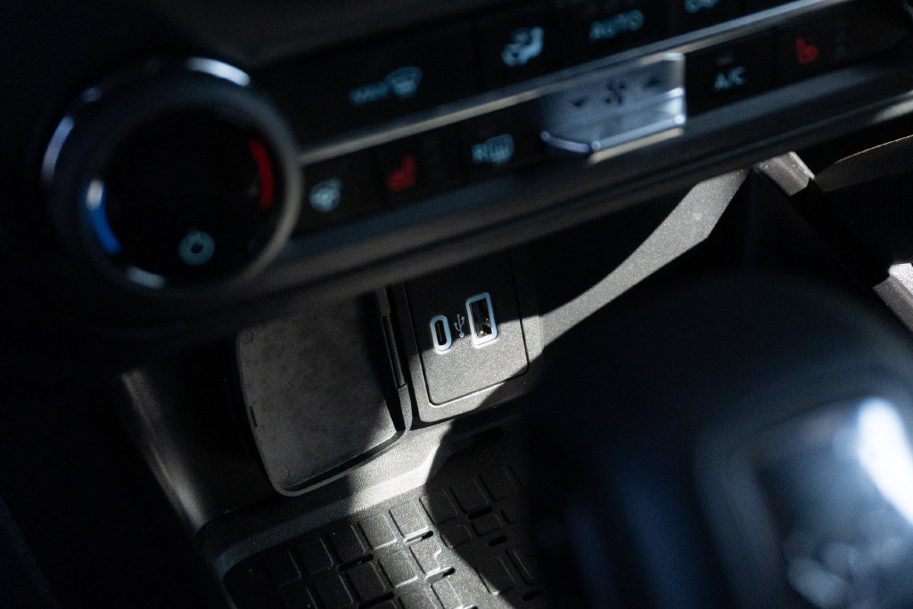 Used 2024 Ford Bronco Outer Banks AWD/4WD image 33