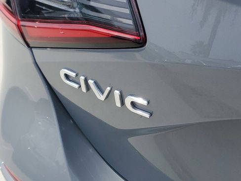 Used 2025 Honda Civic Sport image 7