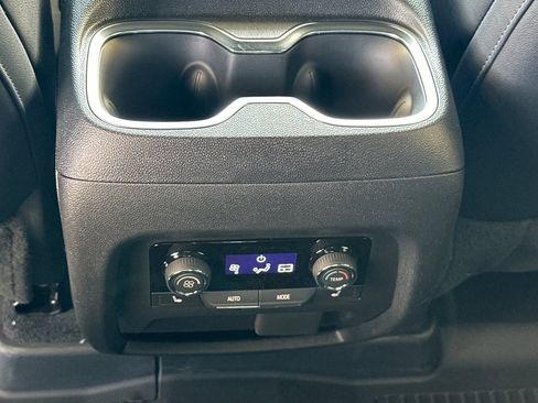 New 2026 Chevrolet Traverse High Country FWD image 14