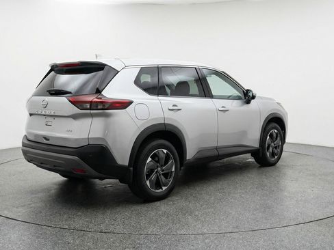 Used 2025 Nissan Rogue SV FWD image 9