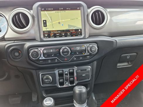 Certified 2019 Jeep Wrangler Unlimited Sahara AWD/4WD image 59