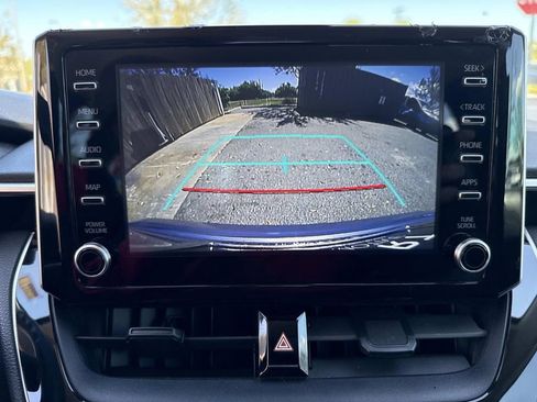 Used 2020 Toyota Corolla LE image 29