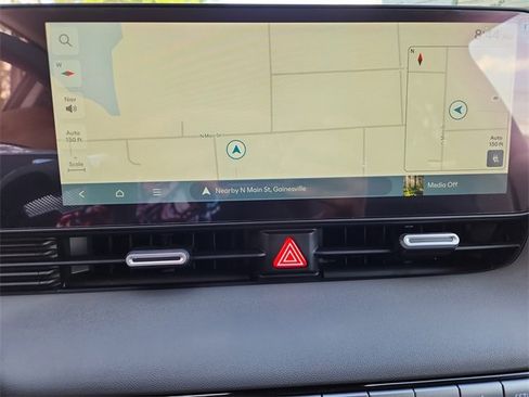 New 2025 Hyundai Ioniq 5 SE image 20