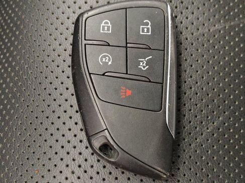 Used 2023 Buick Envision Essence FWD image 32