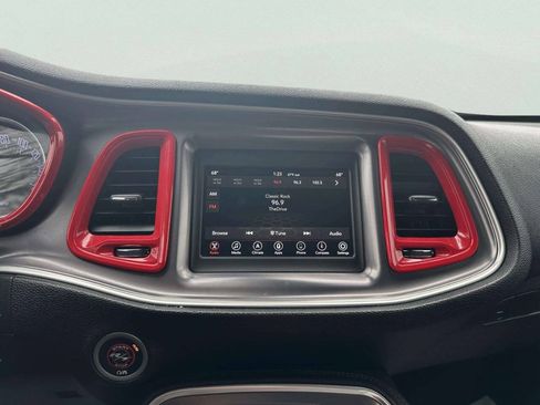 Used 2019 Dodge Challenger SXT RWD image 25