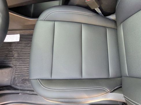 New 2025 Chevrolet Traverse LT w/ Enhanced Driving Package image 15