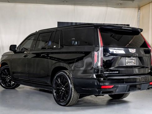 Used 2021 Cadillac Escalade ESV Sport w/ Driver Assist Tech Package image 10