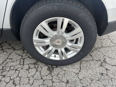 Used 2015 Cadillac SRX Luxury FWD image 16