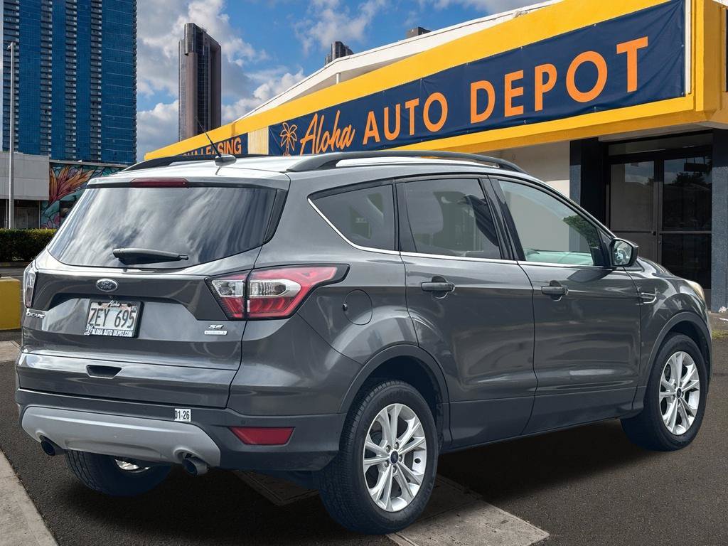 Used 2017 Ford Escape SE w/ Equipment Group 201A FWD image 5