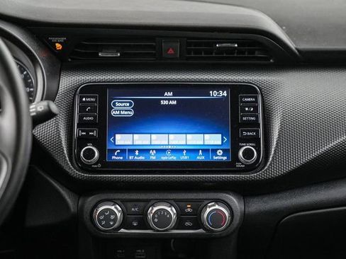 Used 2023 Nissan Kicks SV image 15