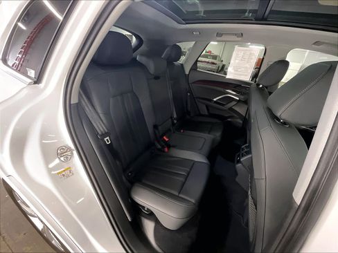 Certified 2025 Audi Q5 Premium AWD/4WD image 28
