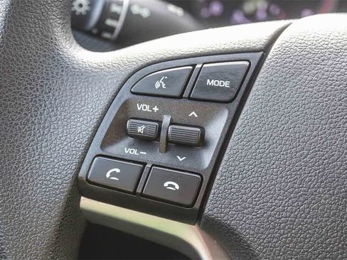 Used 2020 Hyundai Tucson SE w/ Cargo Package image 32