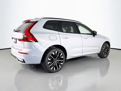 New 2026 Volvo XC60 T8 Ultra w/ Protection Package Premier image 7