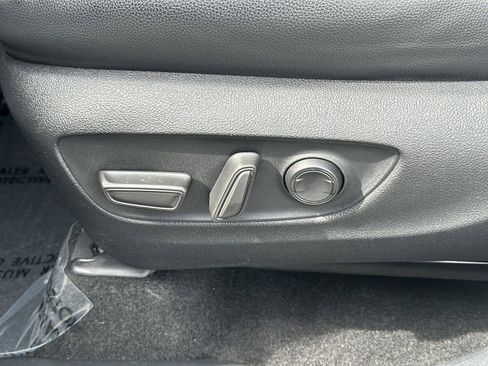 Used 2024 Toyota Grand Highlander XLE image 23