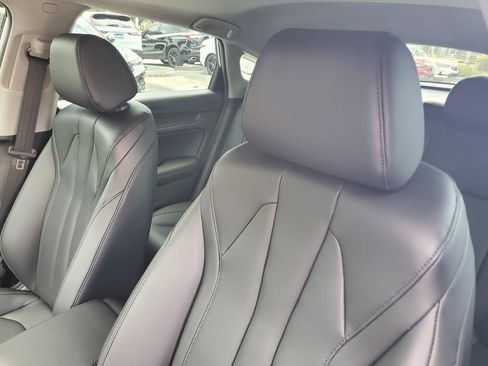 Used 2025 Acura Integra FWD image 16
