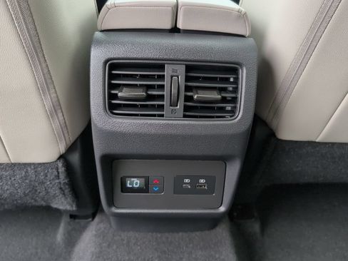 Used 2023 Nissan Rogue SL w/ SL Premium Package AWD/4WD image 36