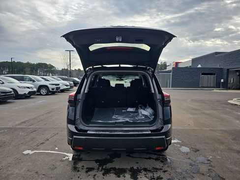 New 2026 Nissan Rogue SV FWD image 16