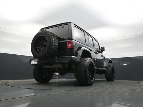 Used 2021 Jeep Wrangler Unlimited Sahara w/ Cold Weather Group AWD/4WD image 30