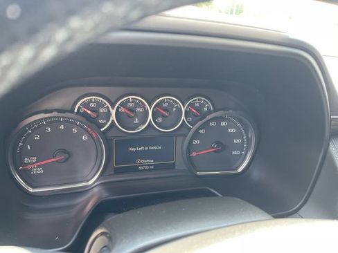 Used 2021 Chevrolet Tahoe Z71 w/ Luxury Package AWD/4WD image 2