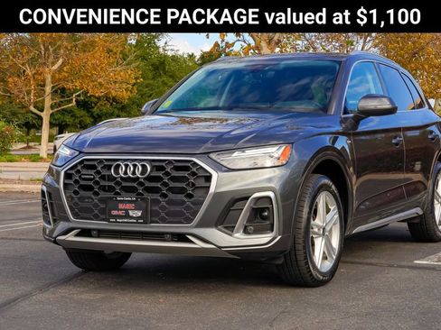 Used 2022 Audi Q5 e Premium w/ Convenience Package image 3