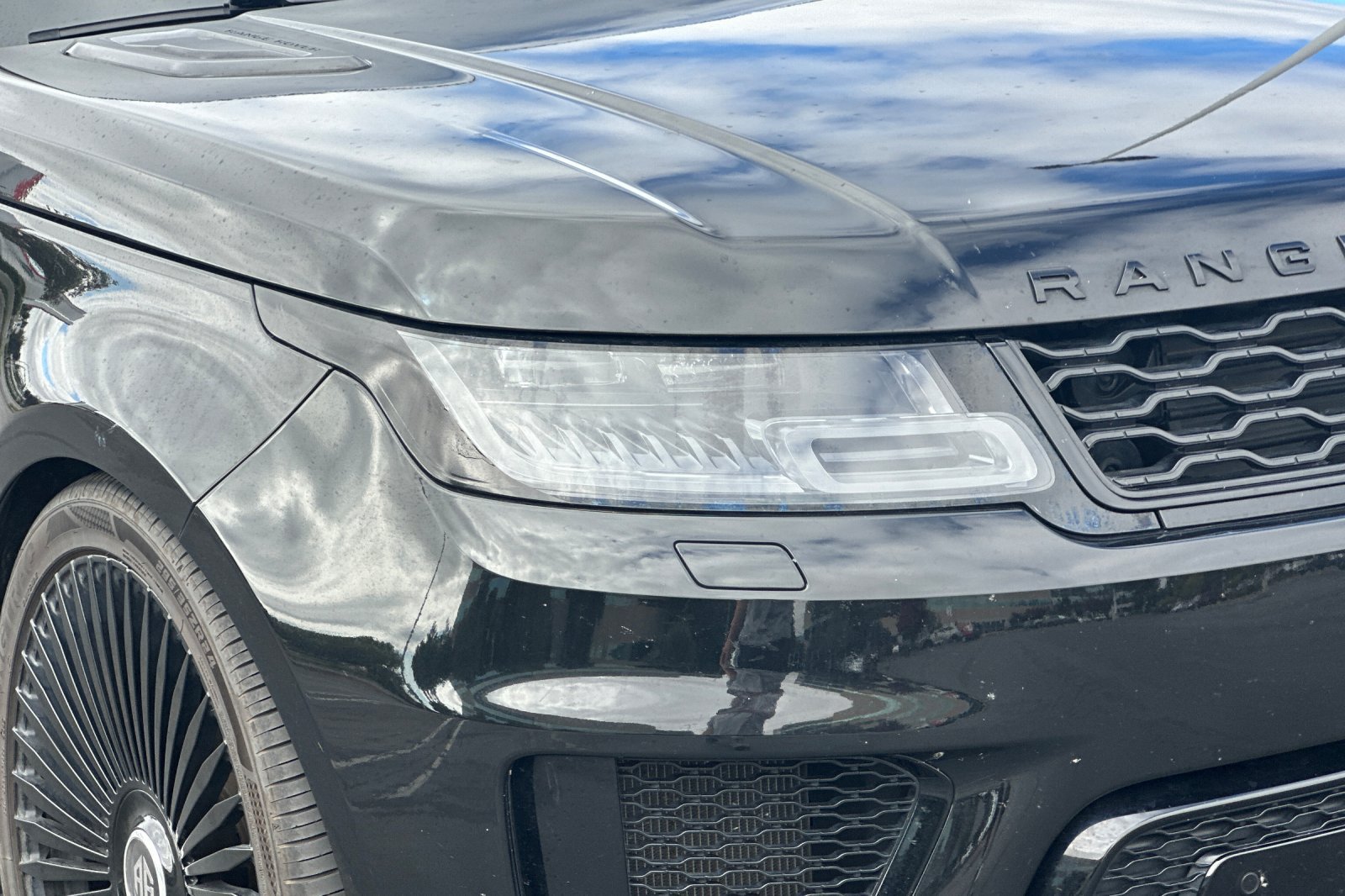 Used 2022 Land Rover Range Rover Sport HST AWD/4WD image 46