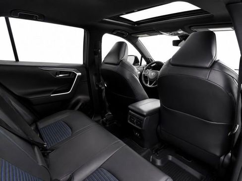 Used 2020 Toyota RAV4 XSE AWD/4WD image 10