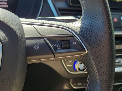 Certified 2024 Audi SQ5 Premium Plus image 9