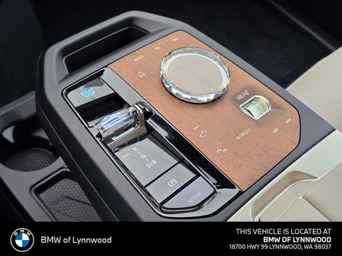 New 2026 BMW iX xDrive60 w/ Executive Package image 31