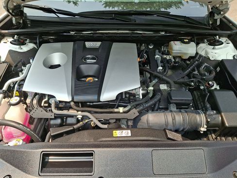 Used 2020 Lexus ES 300h w/ Premium Package FWD image 27