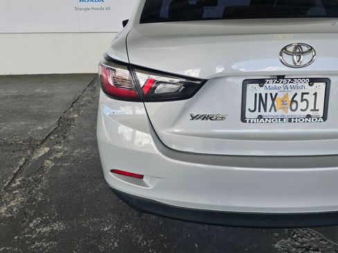 Used 2020 Toyota Yaris LE image 23