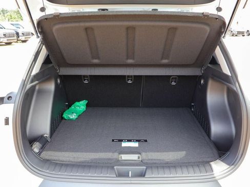 New 2026 Hyundai Kona SEL Premium FWD image 31