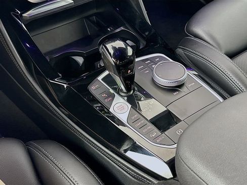 Used 2022 BMW X4 xDrive30i w/ Convenience Package image 17