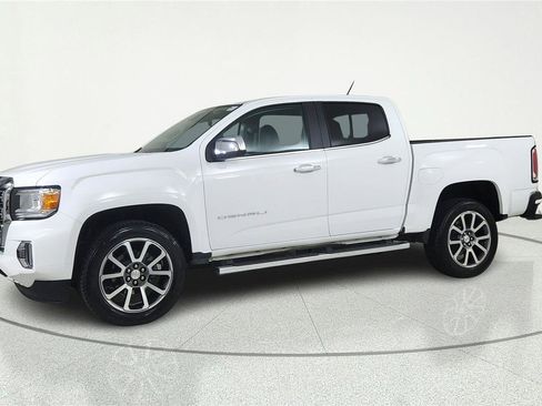 Used 2022 GMC Canyon Denali AWD/4WD image 2