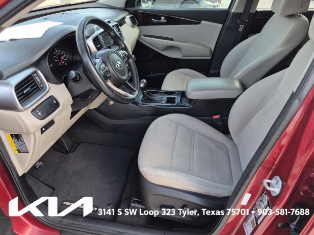 Used 2017 Kia Sorento FWD w/ LX Convenience Package image 17