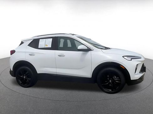 Used 2024 Buick Encore GX Sport Touring FWD image 16