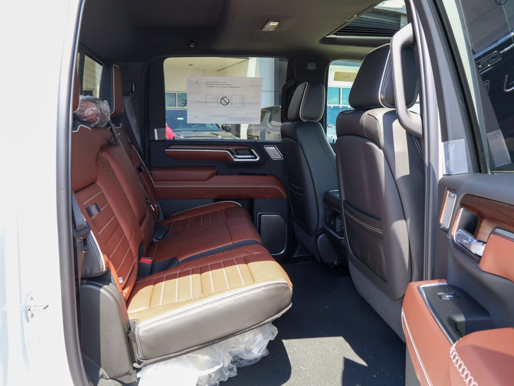 New 2026 GMC Sierra 3500 Denali Ultimate AWD/4WD image 36