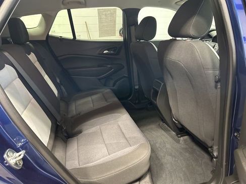 Used 2024 Chevrolet Trax LS w/ LS Convenience Package image 14