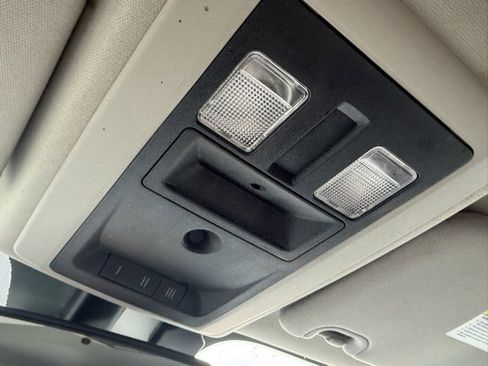 Used 2019 RAM 1500 Classic SLT w/ Luxury Group image 22