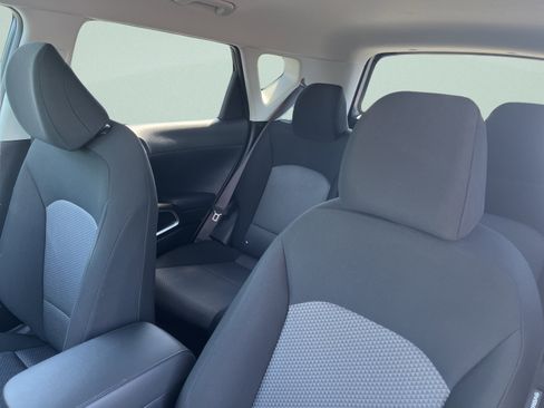Used 2025 Kia Soul LX w/ LX Technology Package FWD image 13