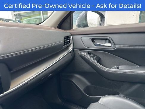 Used 2023 Nissan Rogue SV w/ SV Premium B Package AWD/4WD image 16