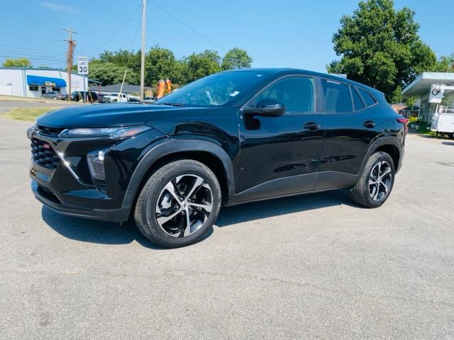 Used 2025 Chevrolet Trax RS FWD image 3