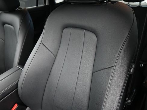 Used 2025 Mercedes-Benz GLA 250 image 18