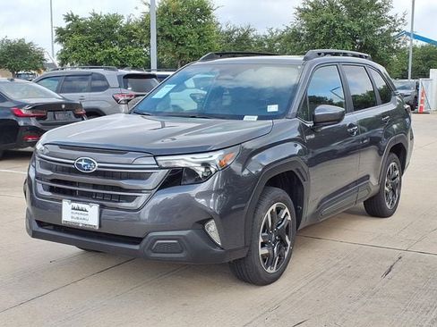 New 2026 Subaru Forester Premium AWD/4WD image 3