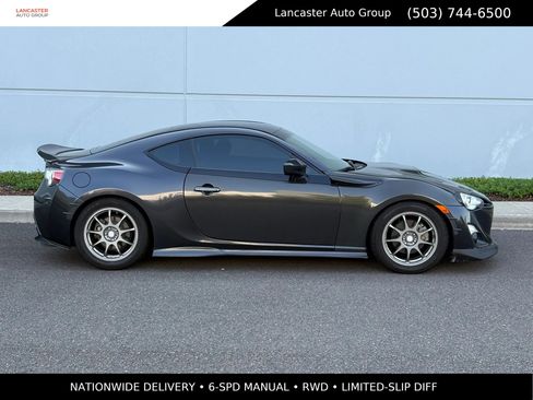 Used 2015 Scion FR-S RWD image 7