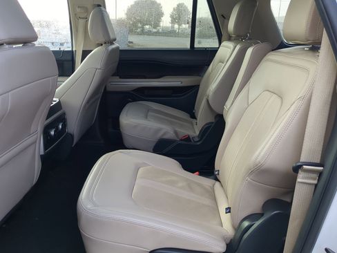 Used 2024 Ford Expedition Max Limited image 28