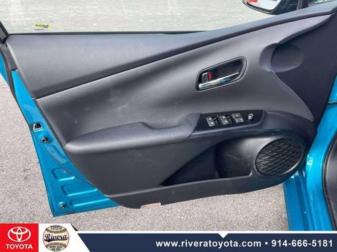 Used 2017 Toyota Prius Prime Premium FWD image 15
